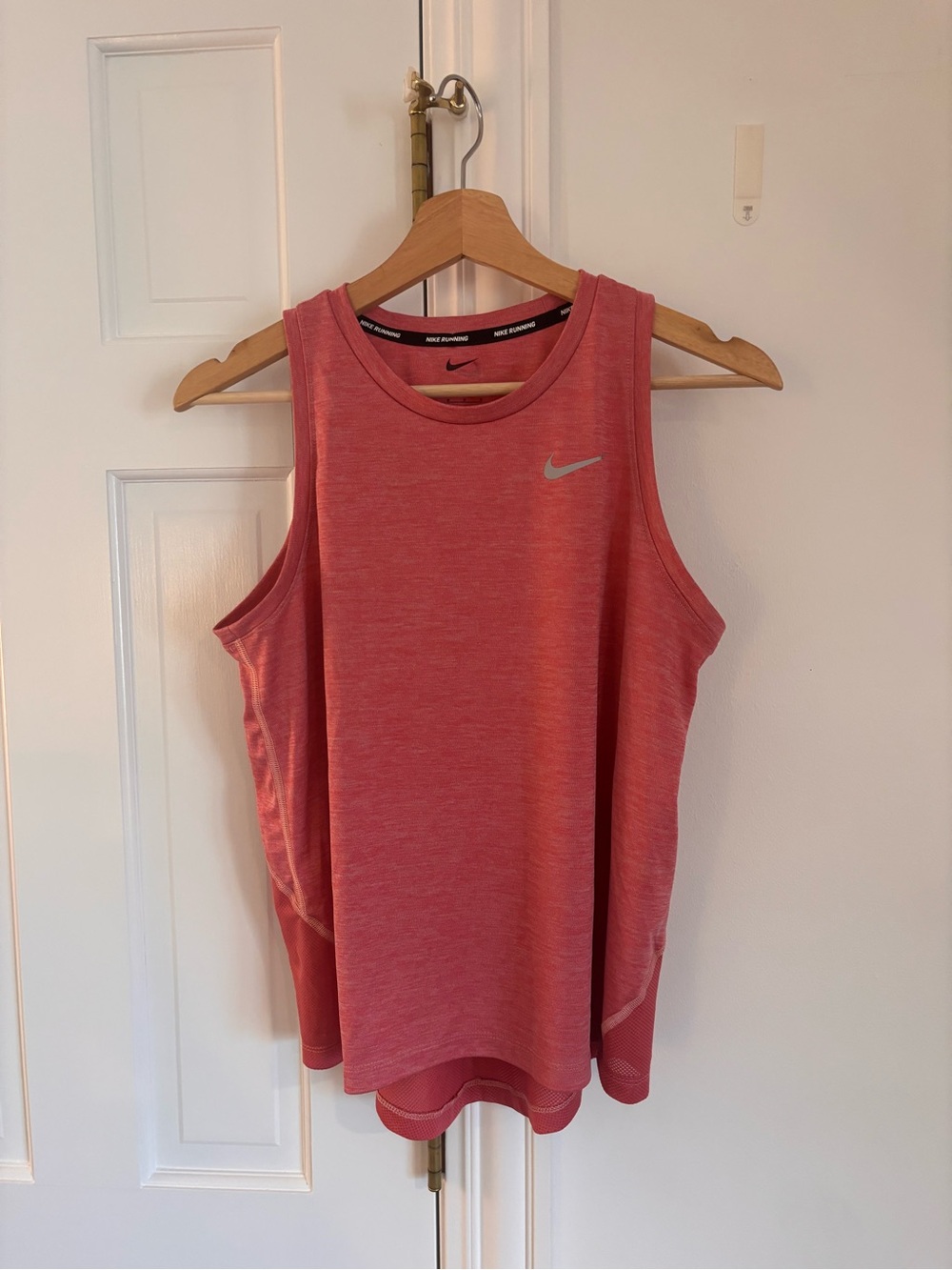 Nike Women’s Coral Pink Performance Tank Top